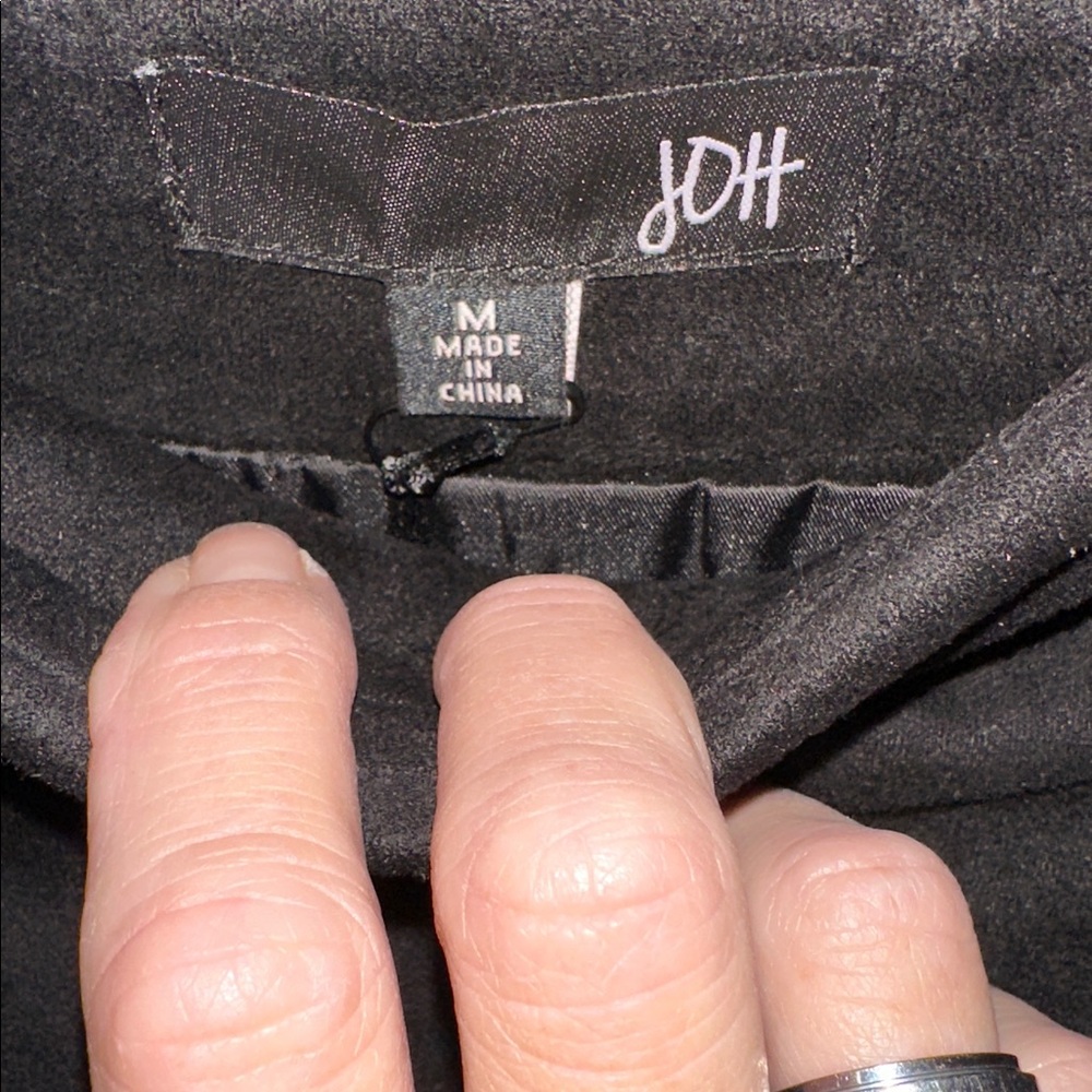 Black Pencil Skirt for Women - Picture 2 of 4